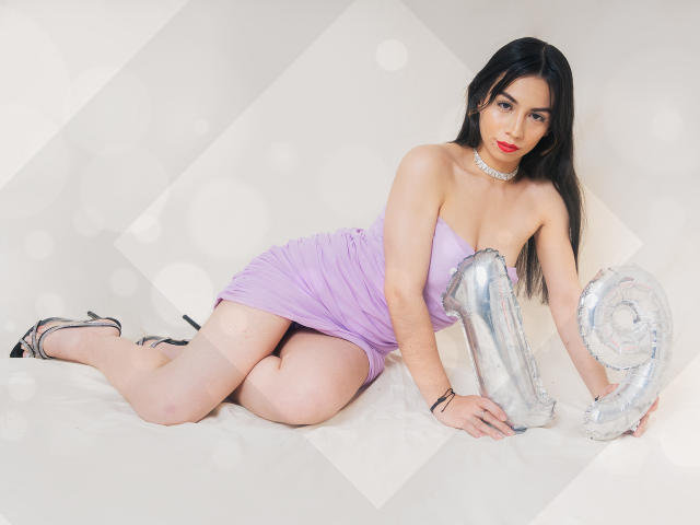 KatherinJohns - Élő pornó és szexkamera - 25484445