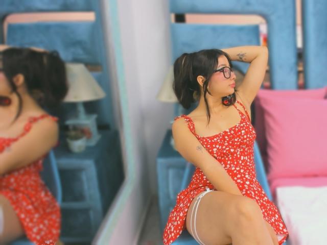 Genesiss - Live porn &amp; sex cam - 25485177