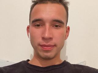 EmmettSmile - Sexe cam en vivo - 25490385