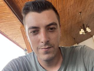 MaxenRace - Live porn &amp; sex cam - 25493009