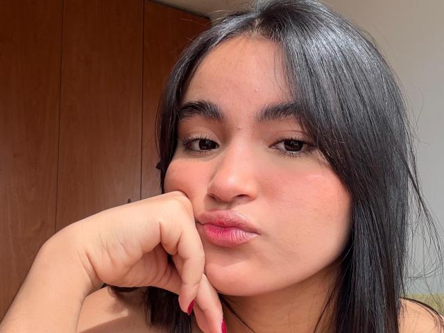 MiiaPalmer - Live sex cam - 25496129