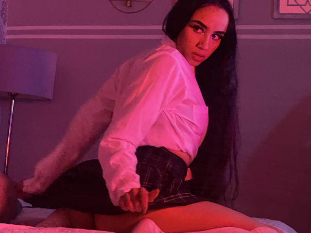 MacarenaColleman - Élő pornó és szexkamera - 25496661