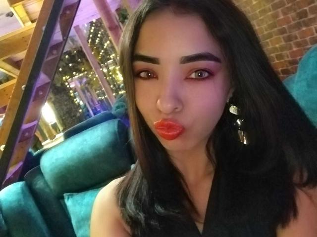 IsabellaLins - Camera khiêu dâm &amp; quyến rũ trực tiếp - 25497705