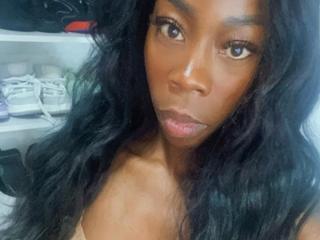 EmmaQueens69 - Live porn &amp; sex cam - 25498377