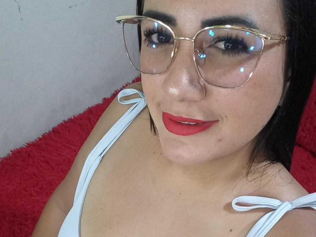 AndreJolie - Live Sex Cam - 25500685