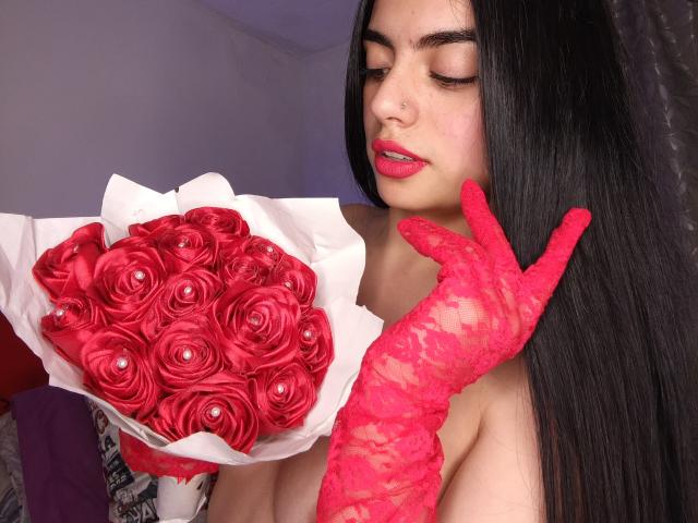 EmaRosee - Live sex cam - 25510045