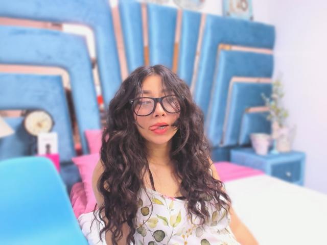 Genesiss - Live sex cam - 25510277