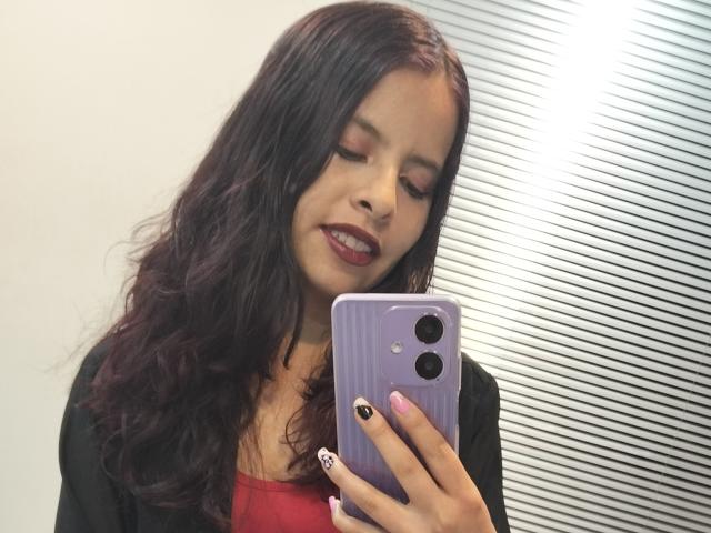 JuliaWaine - Live porn &amp; sex cam - 25512785