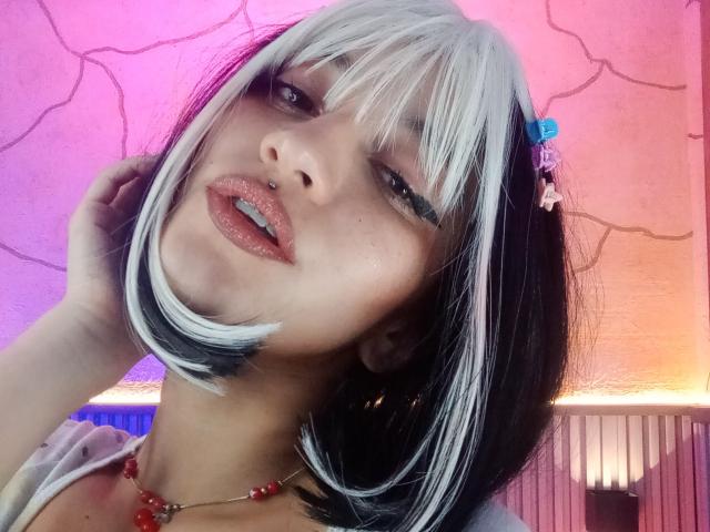 LindaWatsong - Live sex cam - 25513517