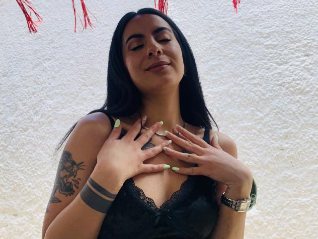 SarahLuna - Live sexe cam - 25517585