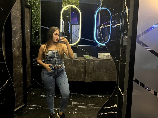 SharonKlart - Sexe cam en vivo - 25521037