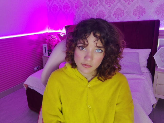 MiaSinclairX - Live sex cam - 25524681