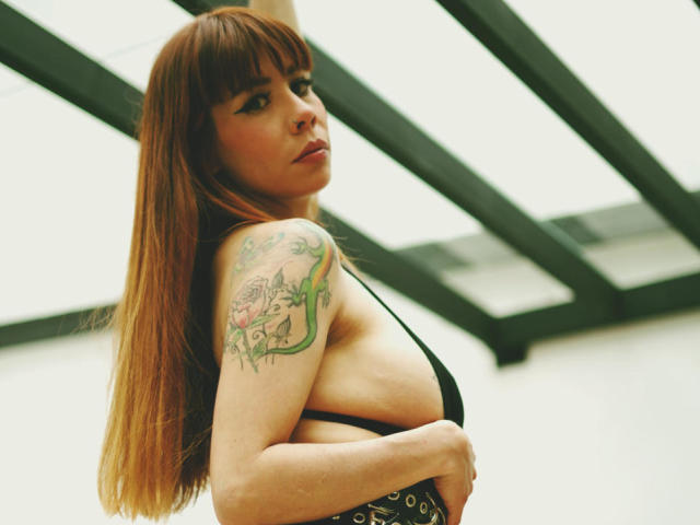 AriiannaHot - Live porn &amp; sex cam - 25525097