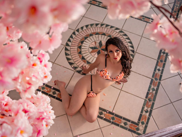 KendraSimons - Élő pornó és szexkamera - 25526677