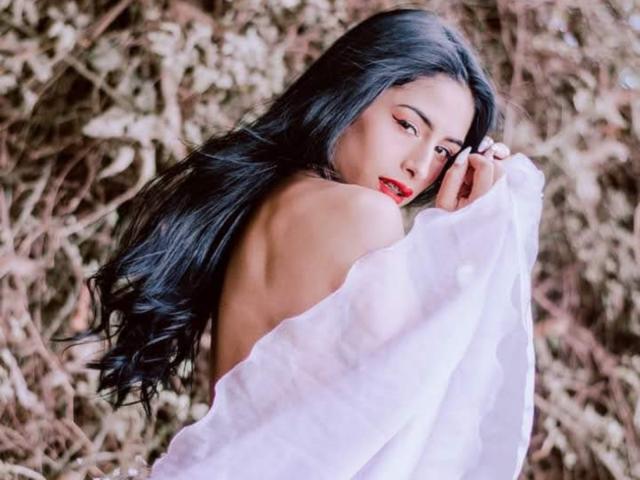 EmilyVv - Live porn &amp; sex cam - 25526917