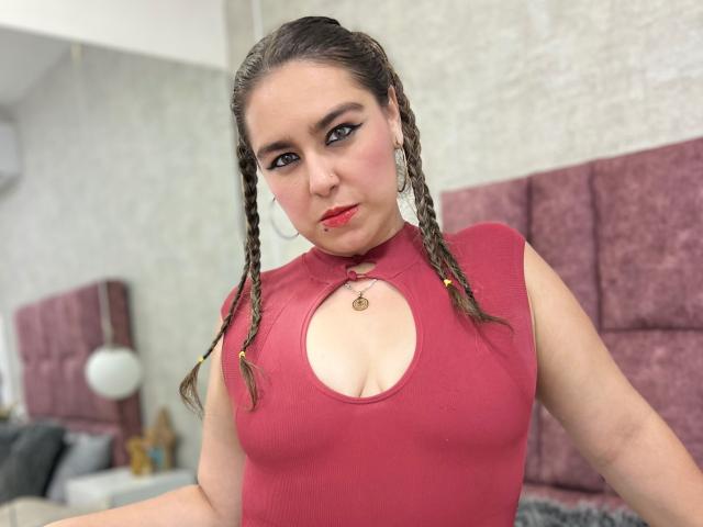 TaylorNova - Live sex cam - 25534381