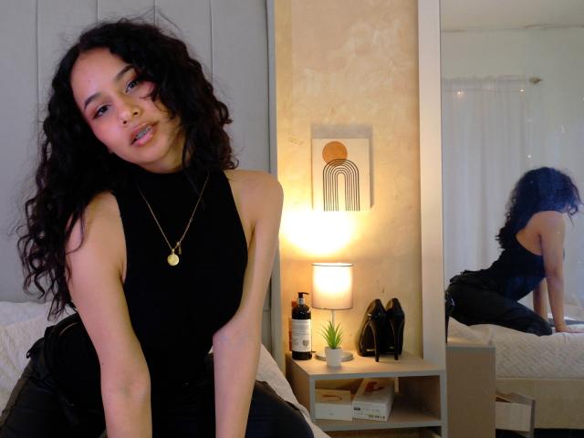 HeilyPeterson - Live porn &amp; sex cam - 25534813