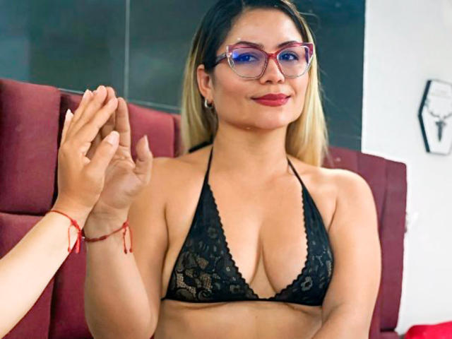 RosseStar - Live porn &amp; sex cam - 25534877