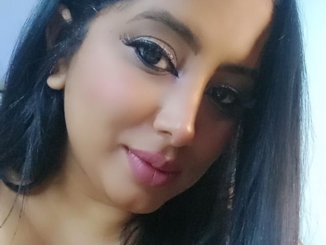 MariaCatalina - Camera khiêu dâm &amp; quyến rũ trực tiếp - 25537025