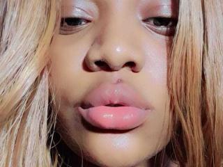 AliciaBabyG - Live porn &amp; sex cam - 25539933