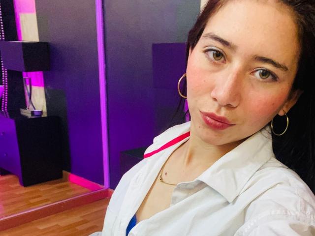 LexyJones - Live Sex Cam - 25543121