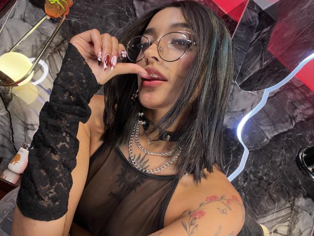 SalomeMille - Live porn &amp; sex cam - 25543917