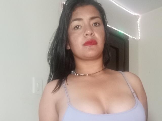 ArianithaXox - Camera khiêu dâm &amp; quyến rũ trực tiếp - 25552637