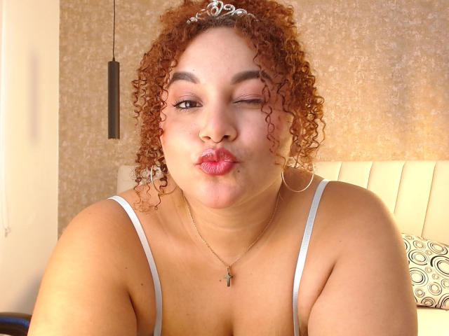 YeraCarey - Live porn &amp; sex cam - 25554585