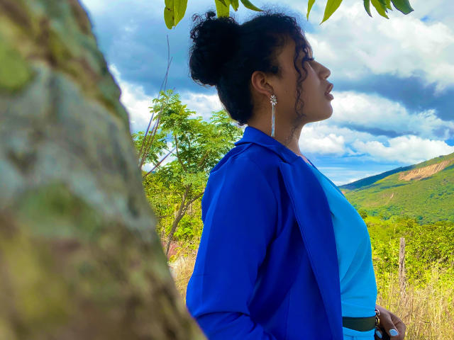 SophieSonyas - Live Sex Cam - 25556201