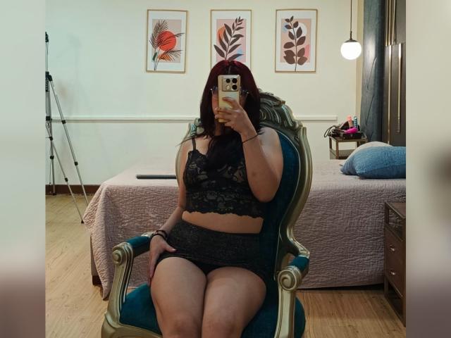 MillaCasanova - Live Sex Cam - 25557637