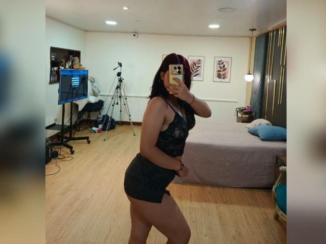 MillaCasanova - Live porn &amp; sex cam - 25557725