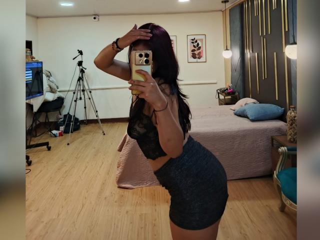 MillaCasanova - Porno na żywo i seks kamera - 25557729