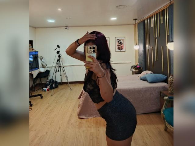 MillaCasanova - Live porn &amp; sex cam - 25558537