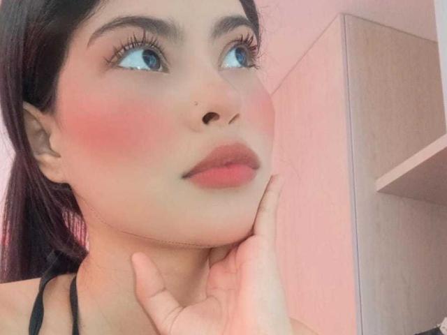 AmbarHot69 - Sexe cam en vivo - 25563405