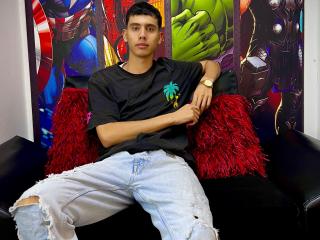 MateoStrogn - Camera khiêu dâm &amp; quyến rũ trực tiếp - 25565389