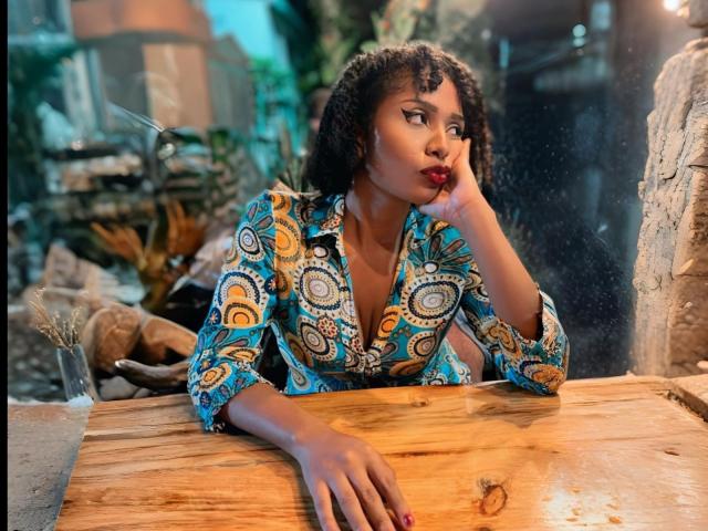 MeganWlliams - Live porn &amp; sex cam - 25570417