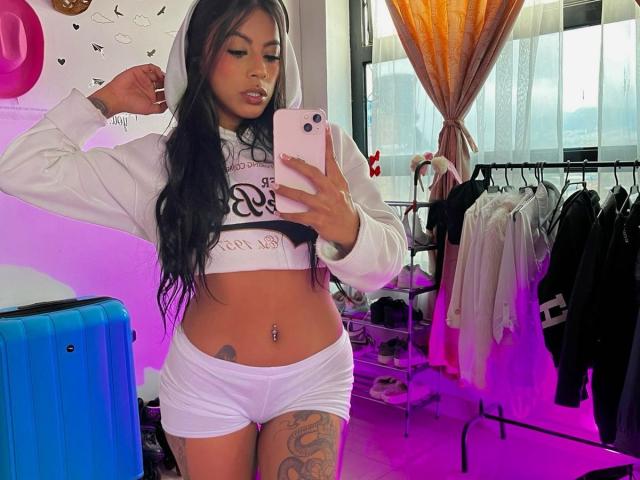 Amberv - Live porn &amp; sex cam - 25572093