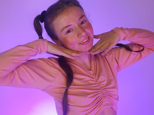 VioletaNova - Live porn &amp; sex cam - 25574393