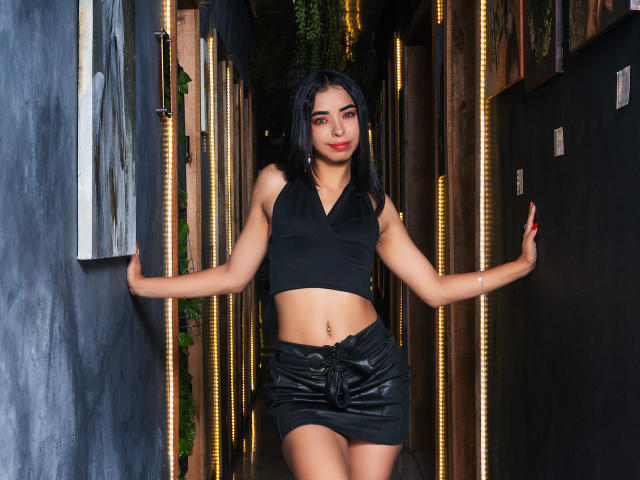 IsabellaLins - Live porn &amp; sex cam - 25578421