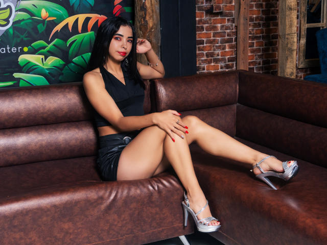 IsabellaLins - Live sex cam - 25578433