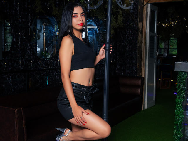 IsabellaLins - Live porn &amp; sex cam - 25578445