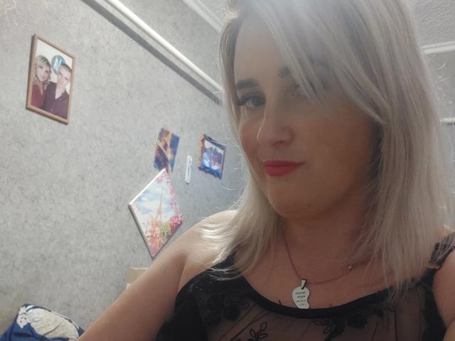 BeatriceSmile - Sexe cam en vivo - 25589613
