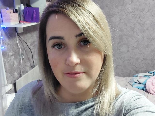 BeatriceSmile - Live porn &amp; sex cam - 25589621