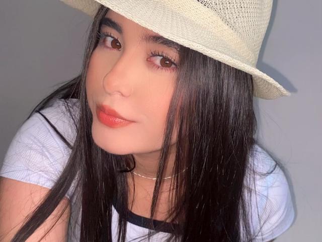 LianaBernocchi - Live sex cam - 25592701