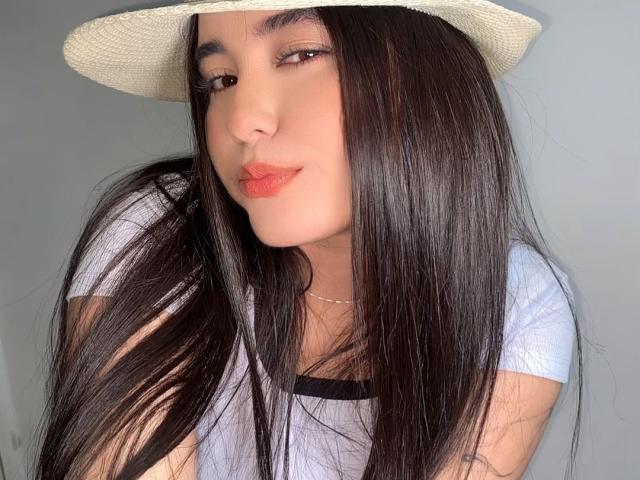 LianaBernocchi - сексуальная веб-камера в реальном времени - 25592705