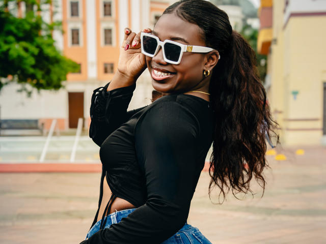 KarlieMoss - сексуальная веб-камера в реальном времени - 25593385