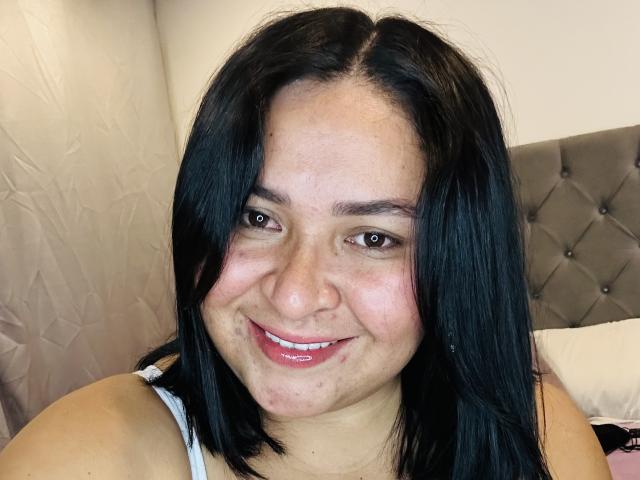 KarlaWild - פורנו בשידור חי ומצלמת סקס - 25594561