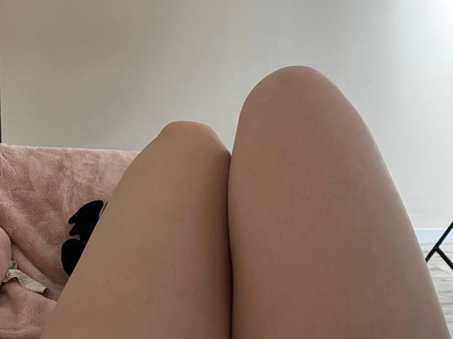 Valissia - Porno na żywo i seks kamera - 25599309