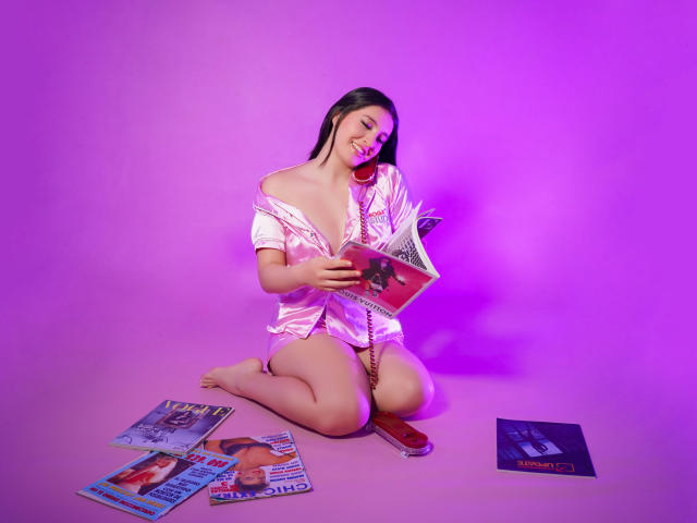 ZoeCortes - Élő pornó és szexkamera - 25600377