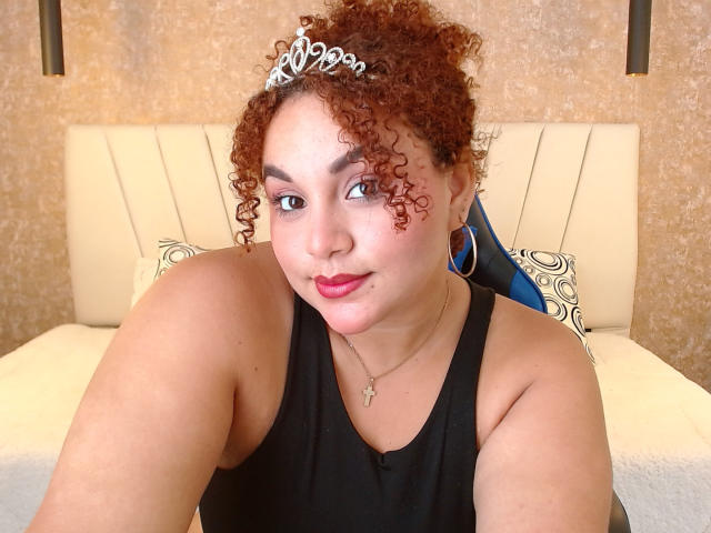 YeraCarey - Live porn &amp; sex cam - 25604073